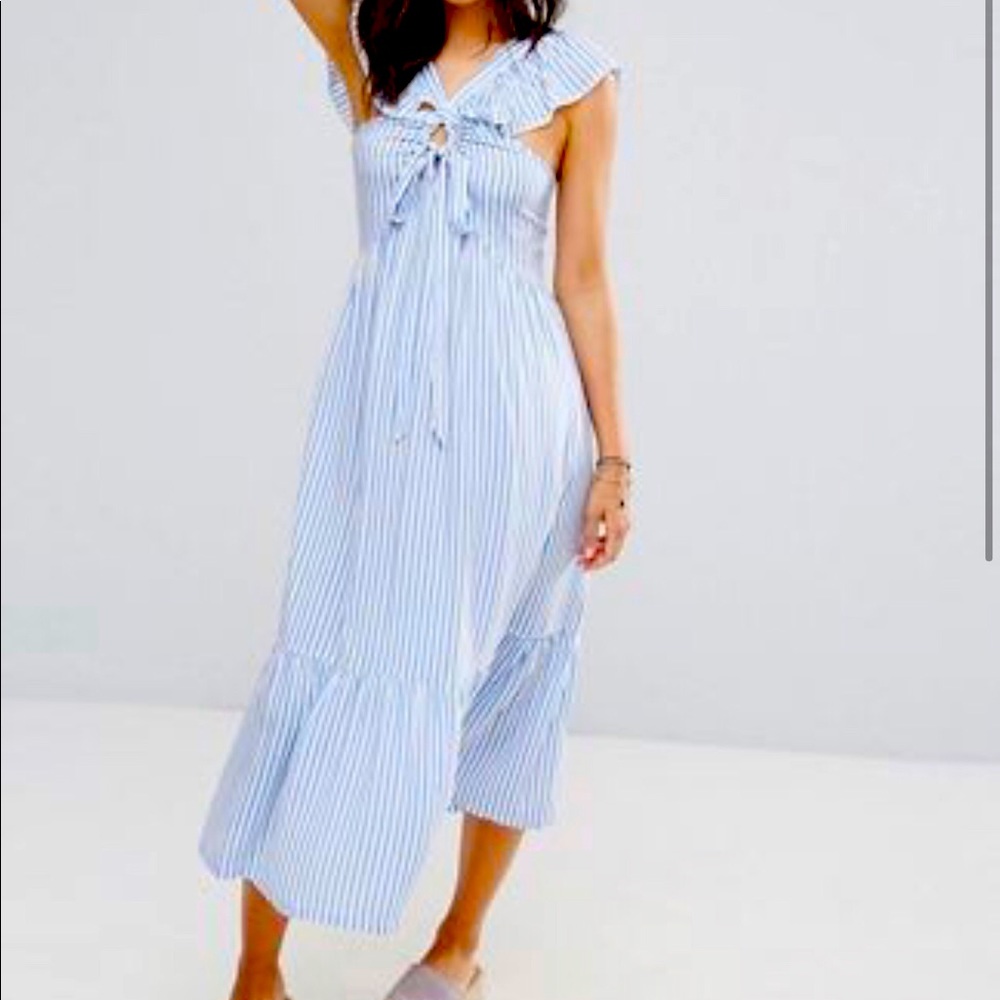 Boohoo strip frill front midi dress